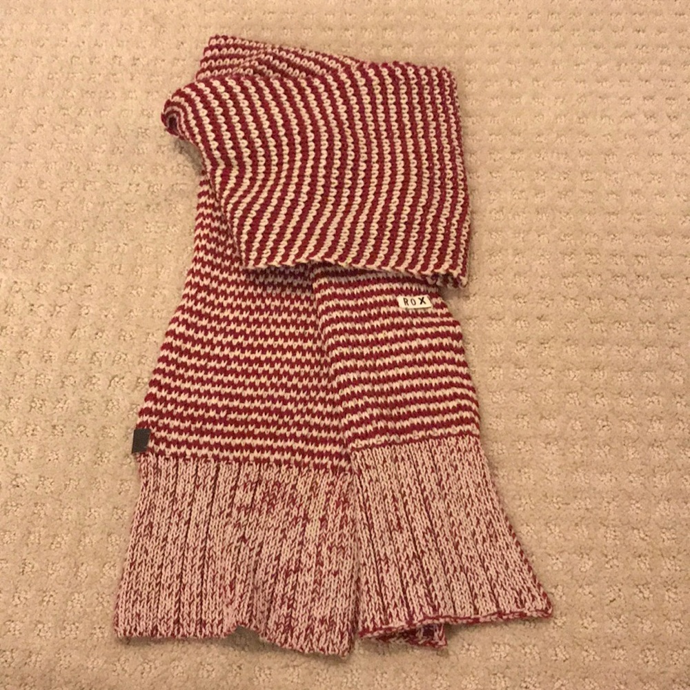 Roxy Scarf